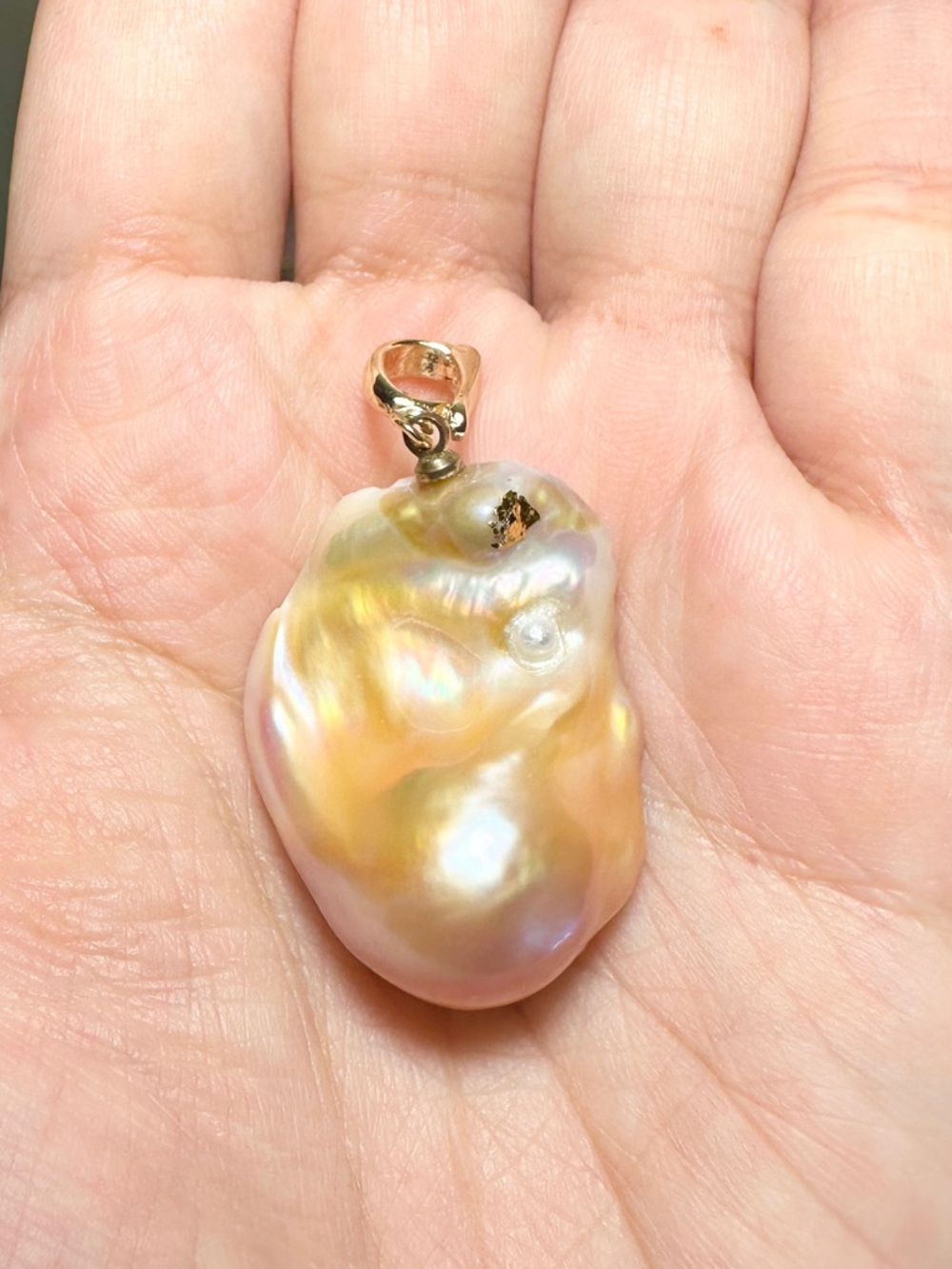 Giant Baroque Genuine Pearl Pendant-Golden Pink White 1×1.3 inch